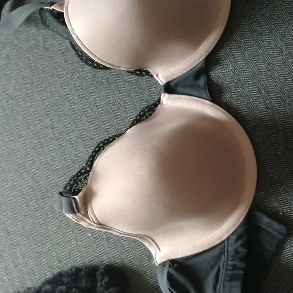 COPY - Bra warners 34D black and beige - Picture 4 of 7